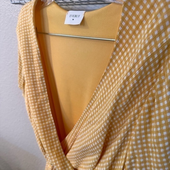 Everly Yellow Polka Dot shorts romper - Picture 3 of 7